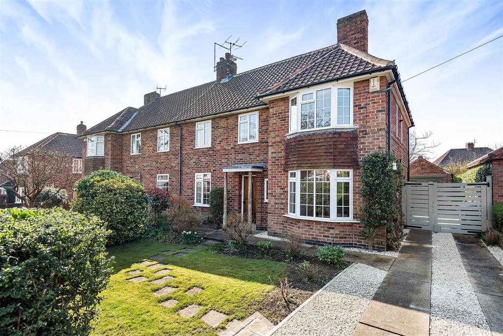 Wetherby Road, York, North Yorkshire 4 bed semidetached house £475,000
