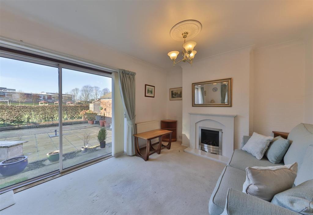 Crossways, York 3 bed detached bungalow £310,000