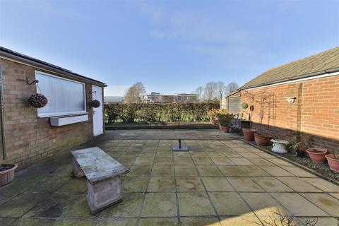 26 Crossways, York, YO10 5JQ