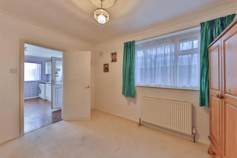 26 Crossways, York, YO10 5JQ