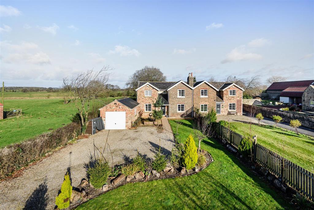 West End Cottage Main Street, Bickerton, Wetherby 3 bed cottage for