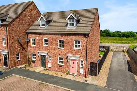 79 Sandwath Drive, Church Fenton, Tadcaster, LS24 9US