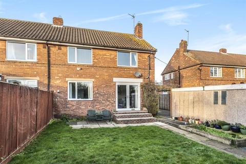 24 Queens Gardens, Tadcaster, LS24 9HD