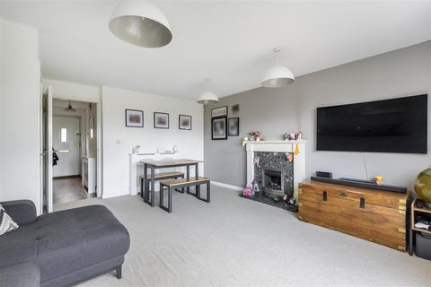 69 Sandwath Drive, Church Fenton, Tadcaster, LS24 9US