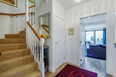 16 Bayldon Square, York, YO23 1PT