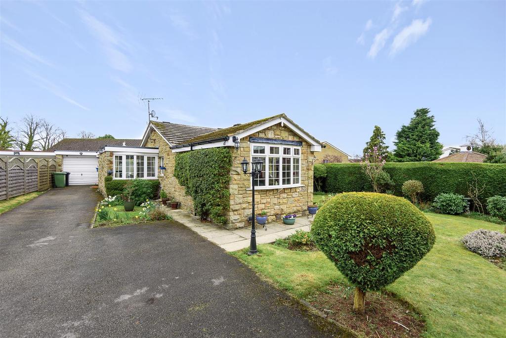 Spofforth Hill, Wetherby, West Yorkshire 3 bed detached bungalow £550,000