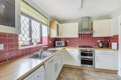 9 Cedar Drive, Tadcaster, LS24 9TJ
