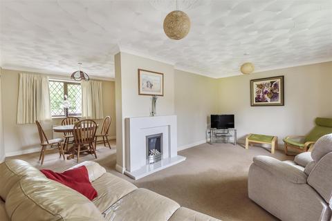 9 Cedar Drive, Tadcaster, LS24 9TJ