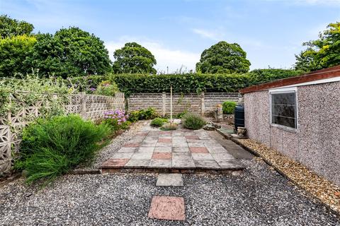 17 Lacey Grove, Wetherby, LS22 6RL