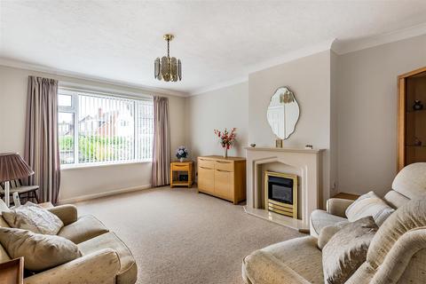 17 Lacey Grove, Wetherby, LS22 6RL
