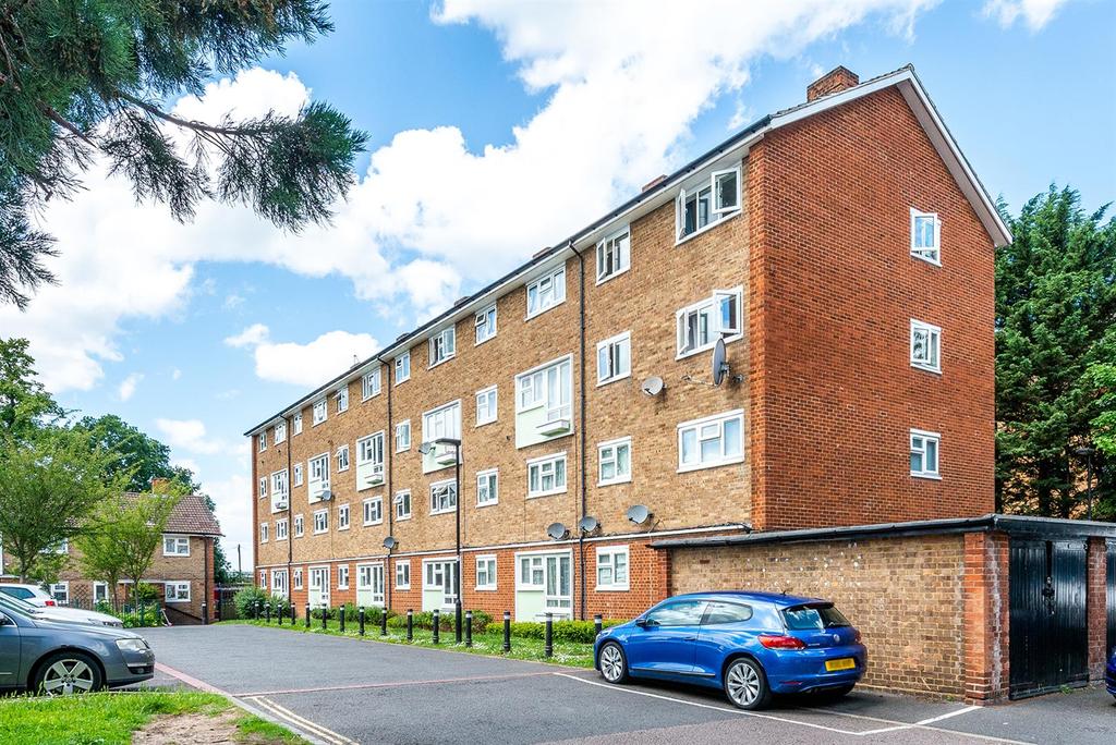 Blyth Road, Bromley, BR1 3 bed for sale £375,000