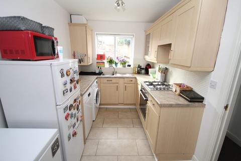 3 Hazelton Close, Shipley, BD18 1QJ