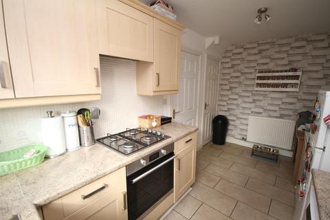 3 Hazelton Close, Shipley, BD18 1QJ