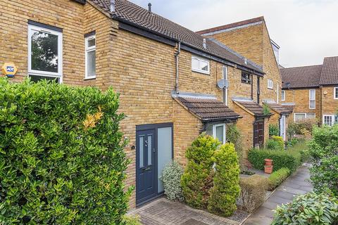 9 Pilsdon Close, London, SW19 6DR