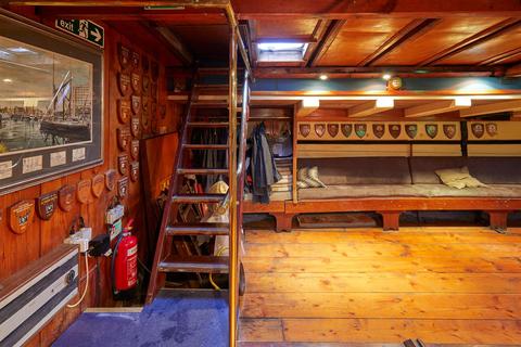 3 bedroom houseboat for sale - St. Katharine Docks, Wapping, E1W