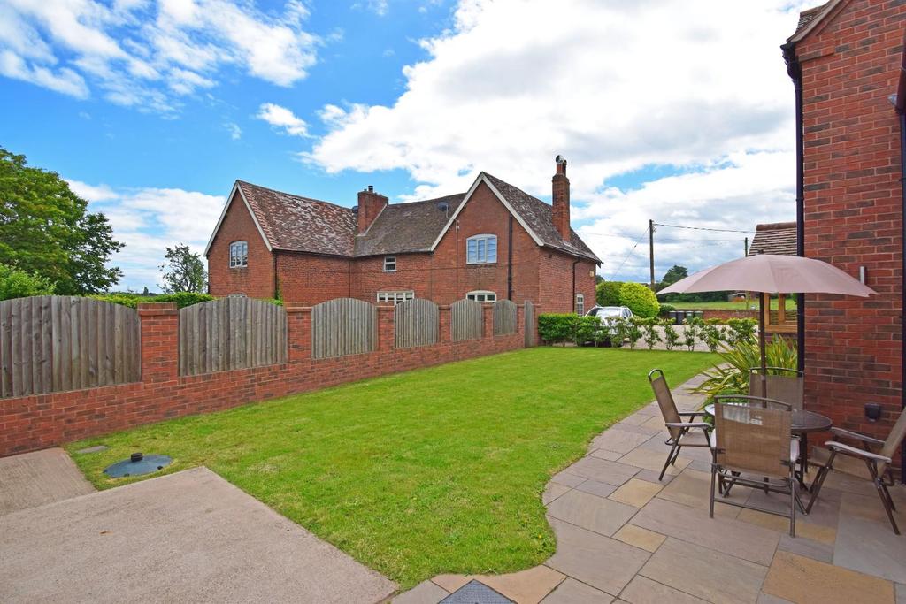 Brewers Cottage, Perryfields Road, Bromsgrove, Worcestershire, B61 8QW