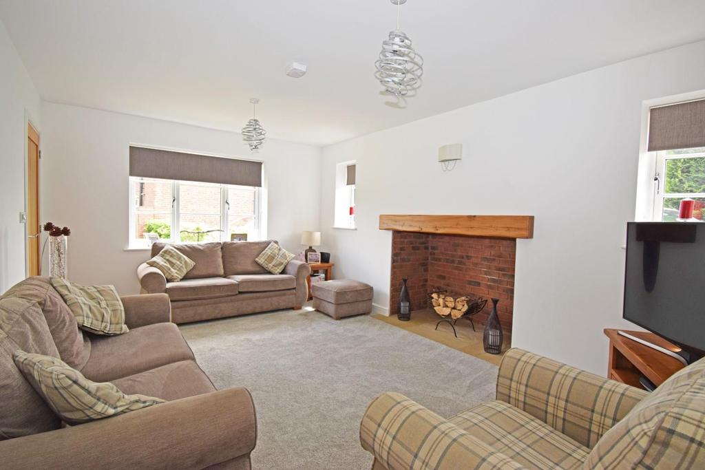 Brewers Cottage, Perryfields Road, Bromsgrove, Worcestershire, B61 8QW
