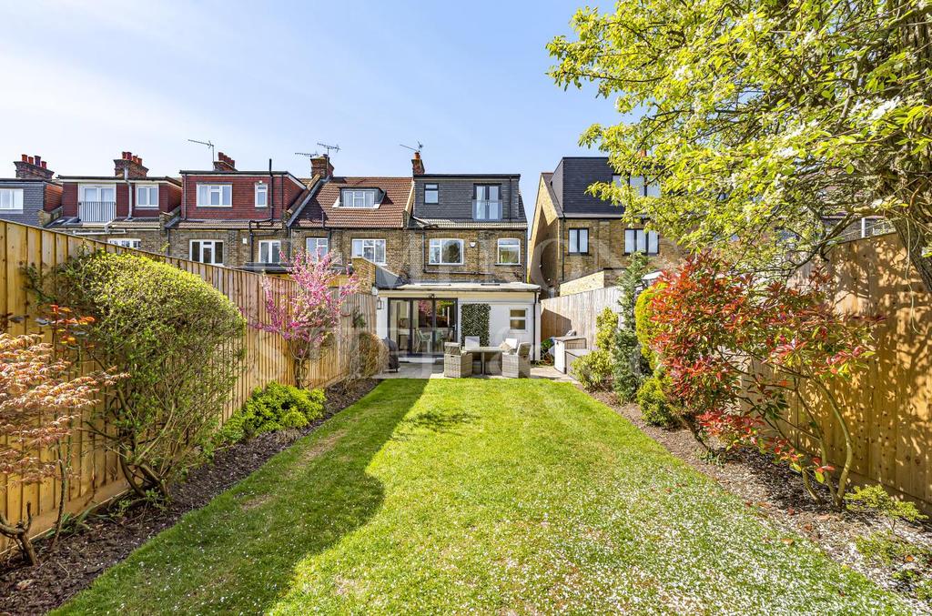 Hanover Road, London NW10 5 bed detached house £1,599,950