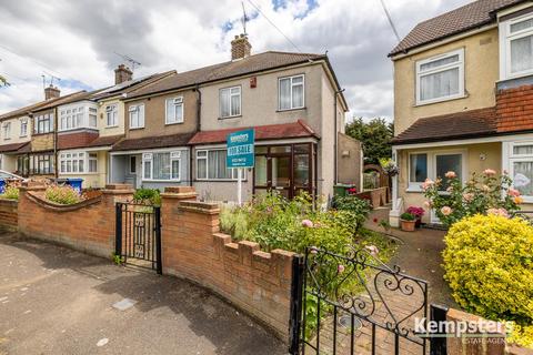 2 bedroom end of terrace house for sale - Palmerston Road, Grays