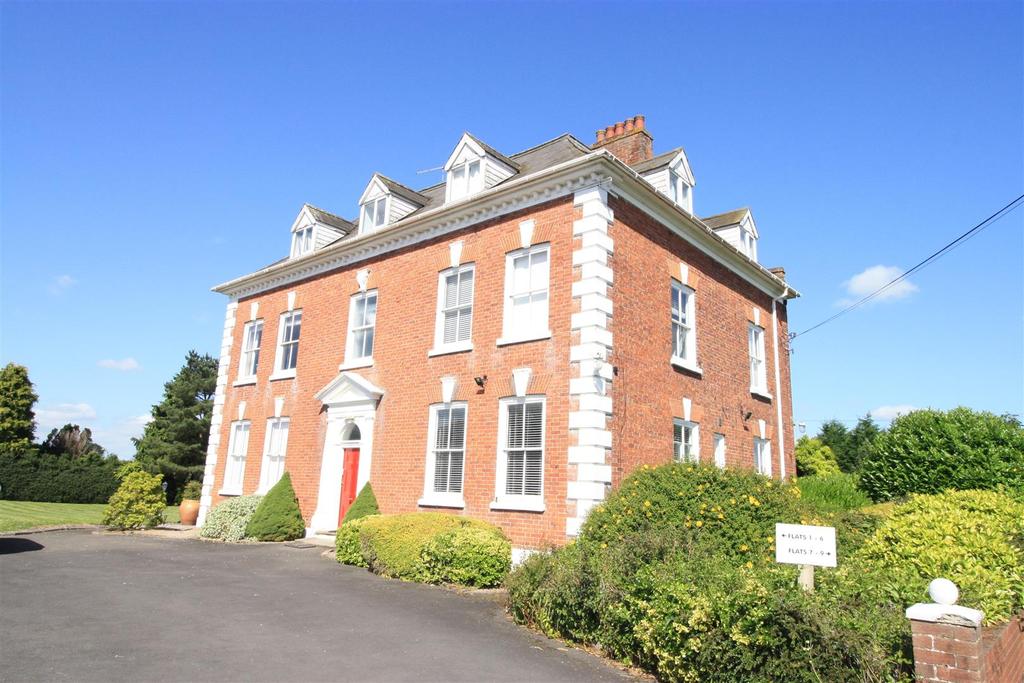 Drayton Road, Belbroughton 1 bed flat £700 pcm (£162 pw)