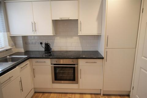 4, The Courtyard Cunliffe Road, Epsom, KT19 0RN