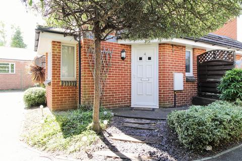 4, The Courtyard Cunliffe Road, Epsom, KT19 0RN
