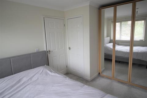 4, The Courtyard Cunliffe Road, Epsom, KT19 0RN