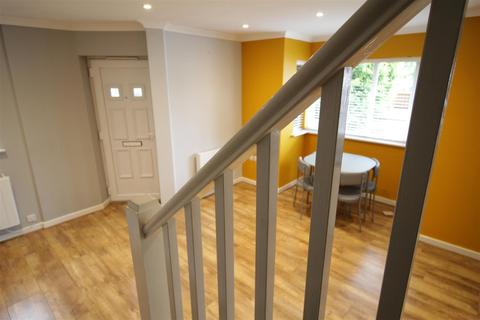 4, The Courtyard Cunliffe Road, Epsom, KT19 0RN