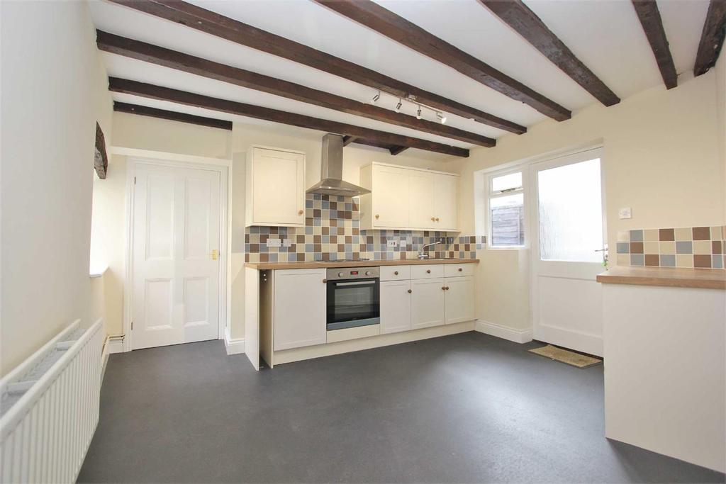 West Green, Stokesley 3 bed terraced house £675 pcm (£156 pw)