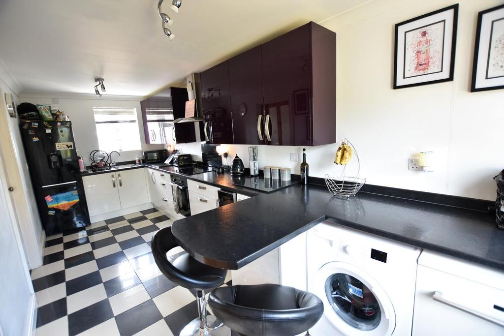 Kitchen breakfast room
