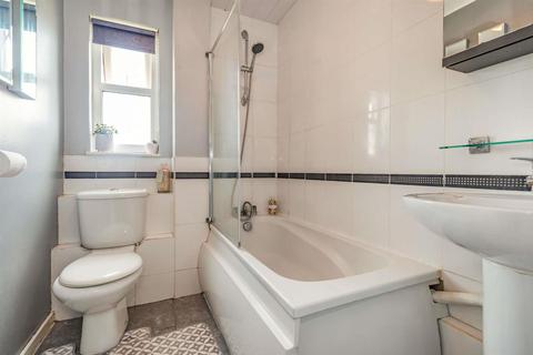 15c Yarrow Drive, Harrogate, HG3 2XD