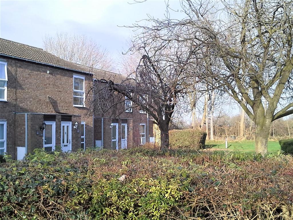 Caling Croft, New Ash Green, Longfield 2 bed terraced house £1,050