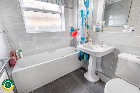 8 Hatfield Lane, Barnby Dun, Doncaster, DN3 1DF
