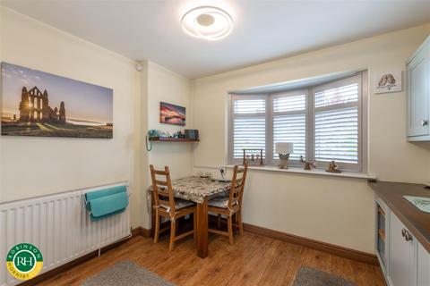 8 Hatfield Lane, Barnby Dun, Doncaster, DN3 1DF