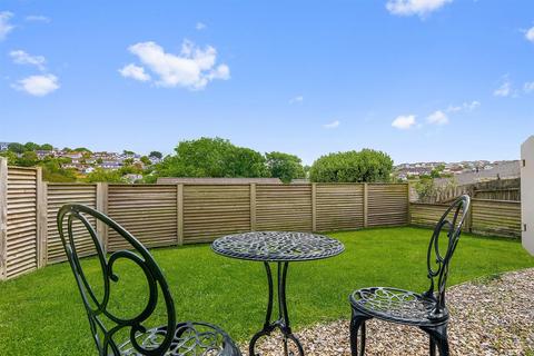 5 The Precinct, Kingsbridge, TQ7 1AP