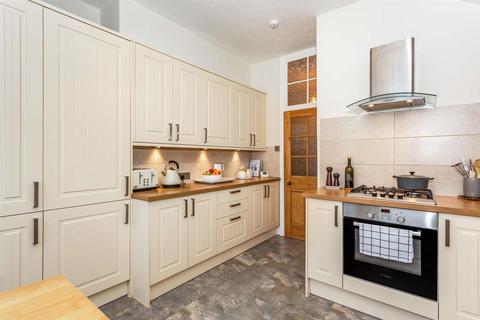 5b West End Avenue, Harrogate, HG2 9BX
