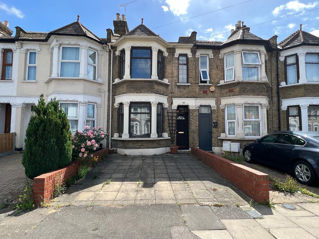Westwood Road, Ilford 3 bed house £450,000