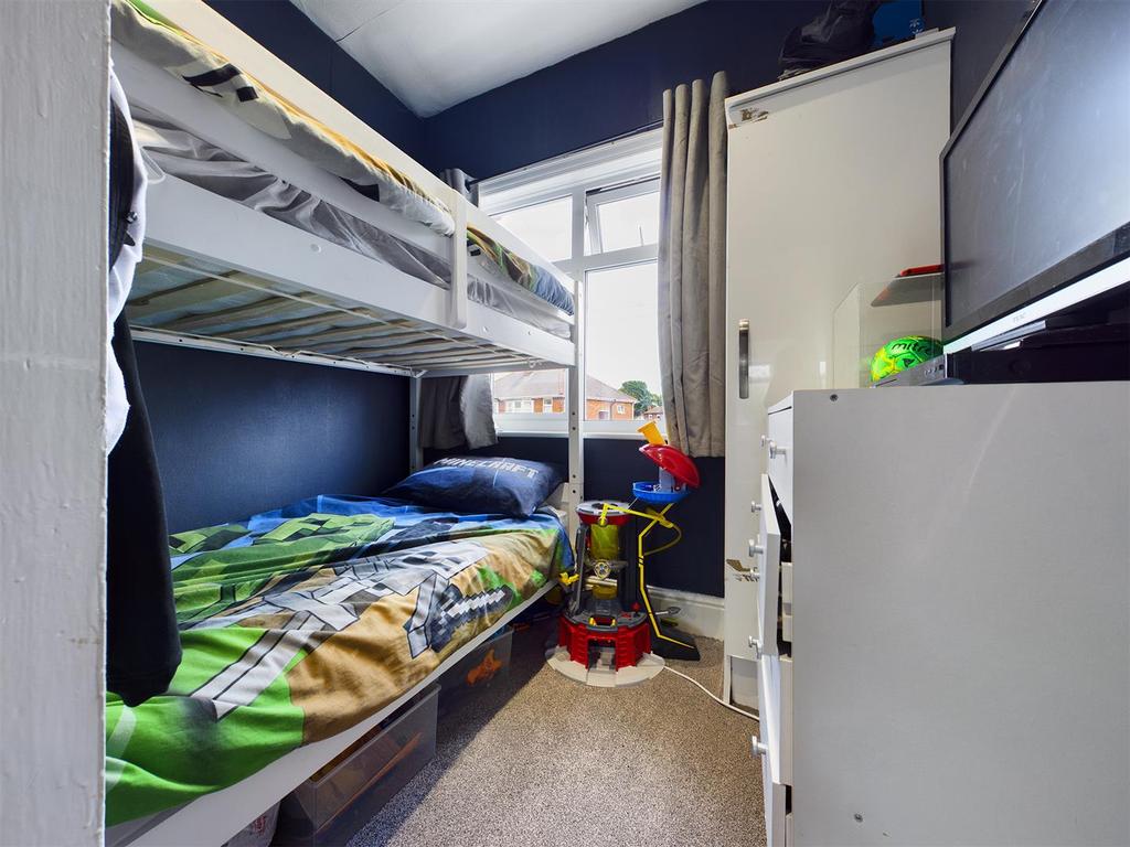 Bedroom: