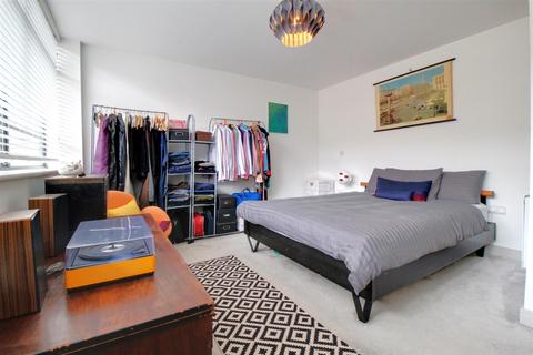 7, Cathedral House Three Cocks Lane, Gloucester, GL1 2QU