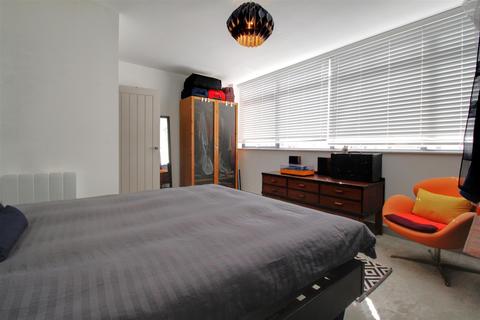 7, Cathedral House Three Cocks Lane, Gloucester, GL1 2QU