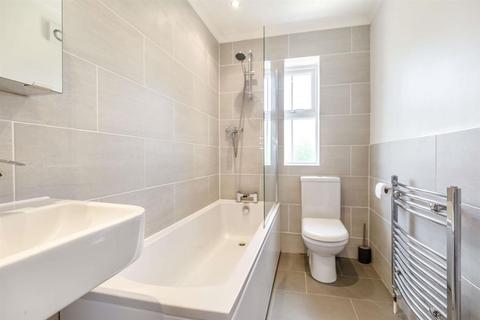 15 Brooke Close, Harrogate, HG1 3ND
