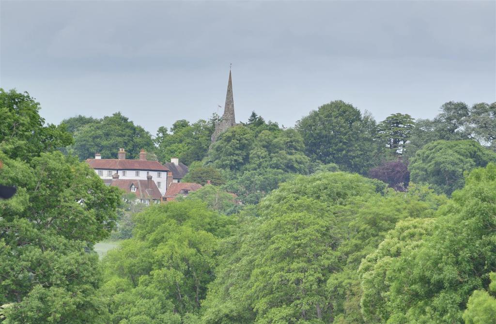 Mill Corner, Northiam 2 bed semidetached house £385,000