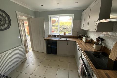 21 Brynhyfryd, Burry Port, SA16 0PR