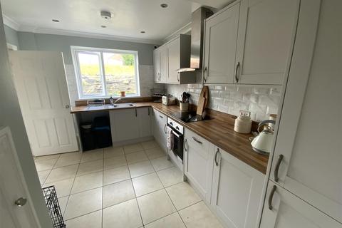 21 Brynhyfryd, Burry Port, SA16 0PR