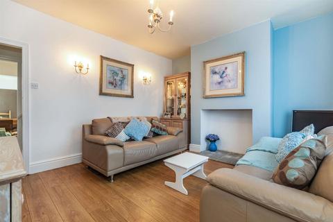 10 Alexandra Grove, Knaresborough, HG5 0PH