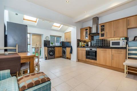 10 Alexandra Grove, Knaresborough, HG5 0PH