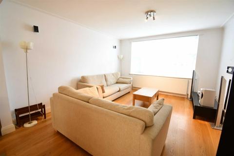 1 Singleton Scarp, London, N12 7AR