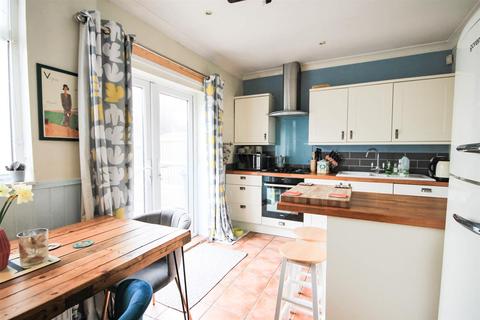8 Alexandra Grove, Knaresborough, HG5 0PH