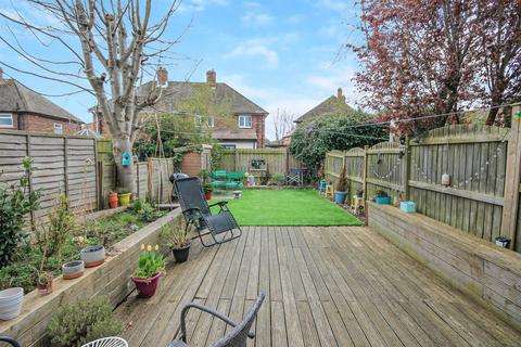8 Alexandra Grove, Knaresborough, HG5 0PH