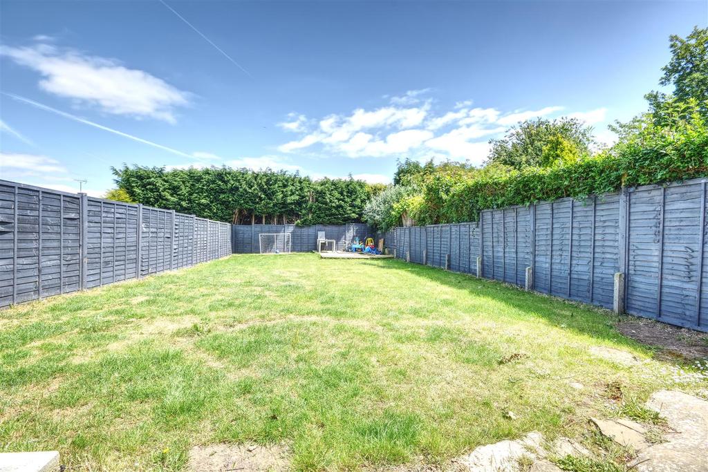 Holliers Hill, BexhillOnSea 3 bed semidetached house £425,000